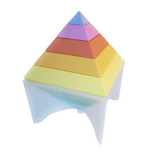 Színes piramis építő